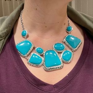 3/$15 Statement teal and silver necklace